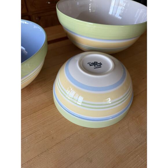 Pampered Chef 3 pc Set Green Stripe Bowls Hostess - Picture 1 of 7